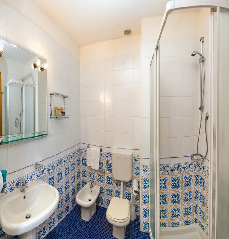Ariston Bibione